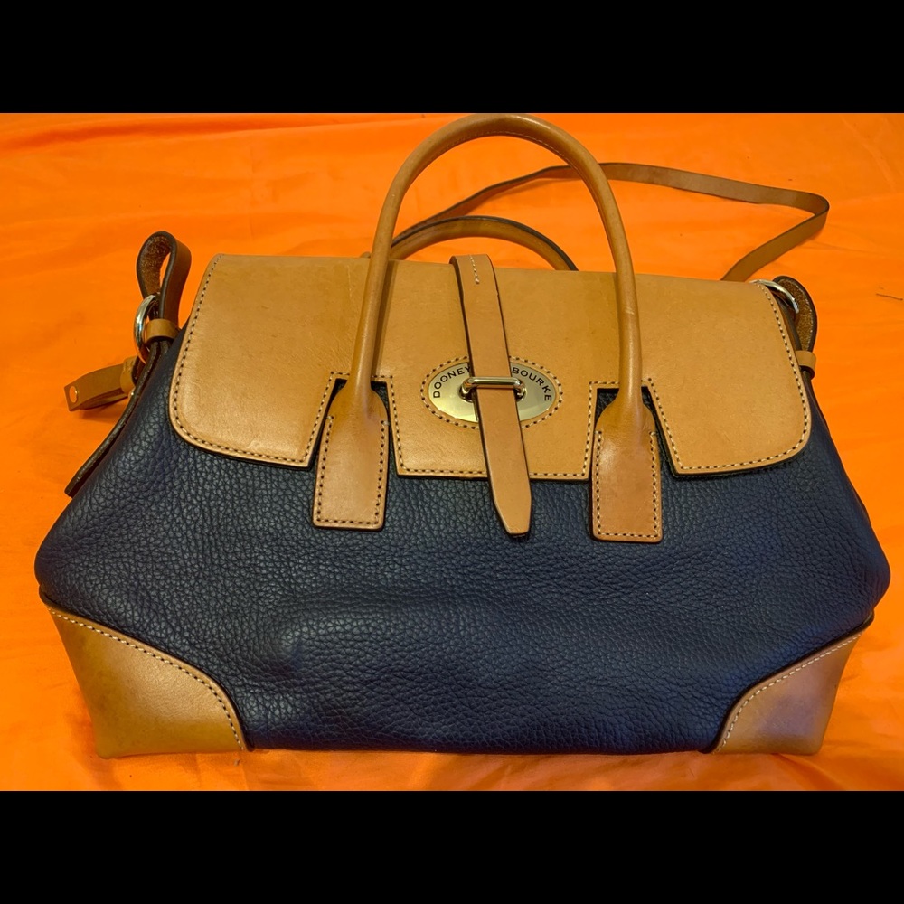Dooney & Bourke Verona Bionda Elisa Handbag